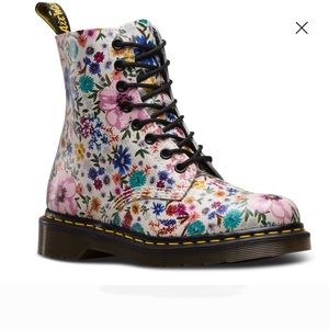 DR Martens pascal Bone + mallow pink wanderlust